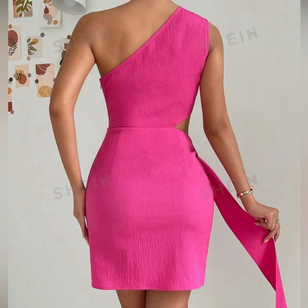 HOT pink one shoulder dress - Picture 4 of 5